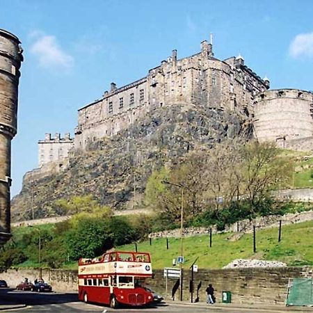 Joivy Unique Old Town Stay Under Edinburgh Castle Dış mekan fotoğraf