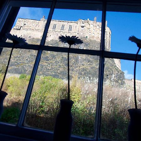 Joivy Unique Old Town Stay Under Edinburgh Castle Dış mekan fotoğraf
