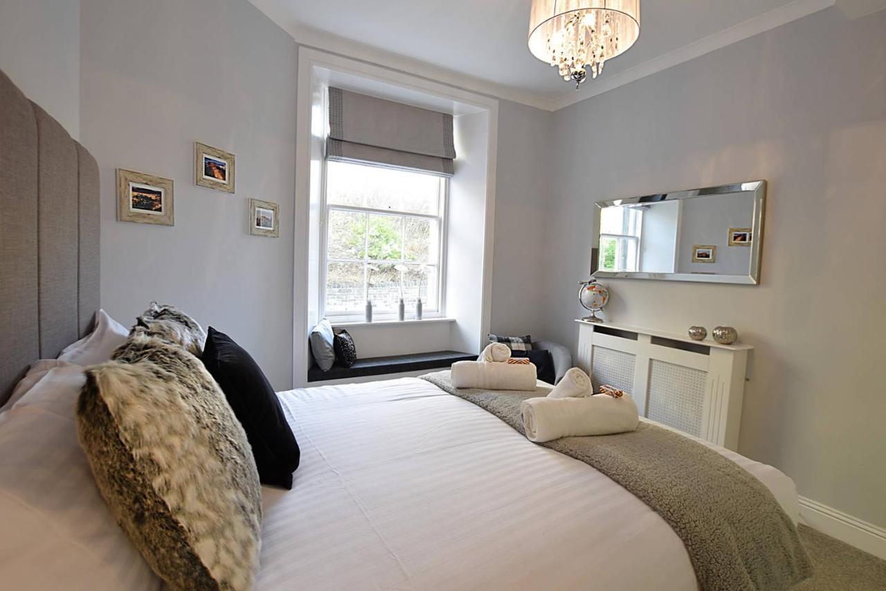 Joivy Unique Old Town Stay Under Edinburgh Castle Dış mekan fotoğraf
